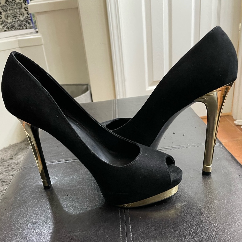 ALDO black/gold heels